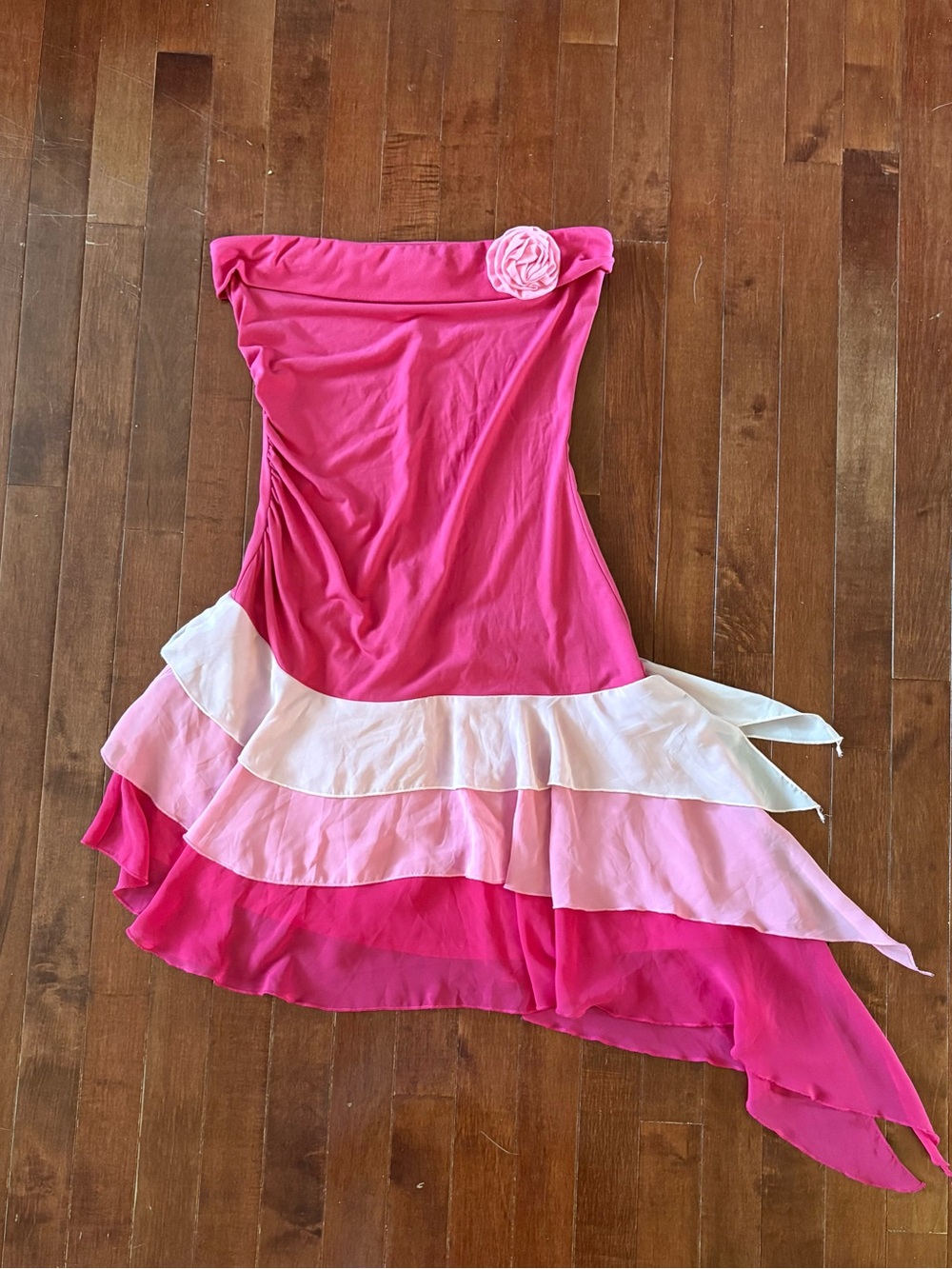Vintage Y2K Hot Pink Tiered Ruffle Dress with Light Pink & White Accents